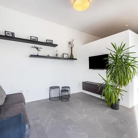 Altenbeken- 1 Апартаменты