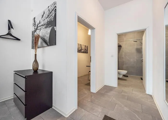 Altenbeken- * Altenbeken